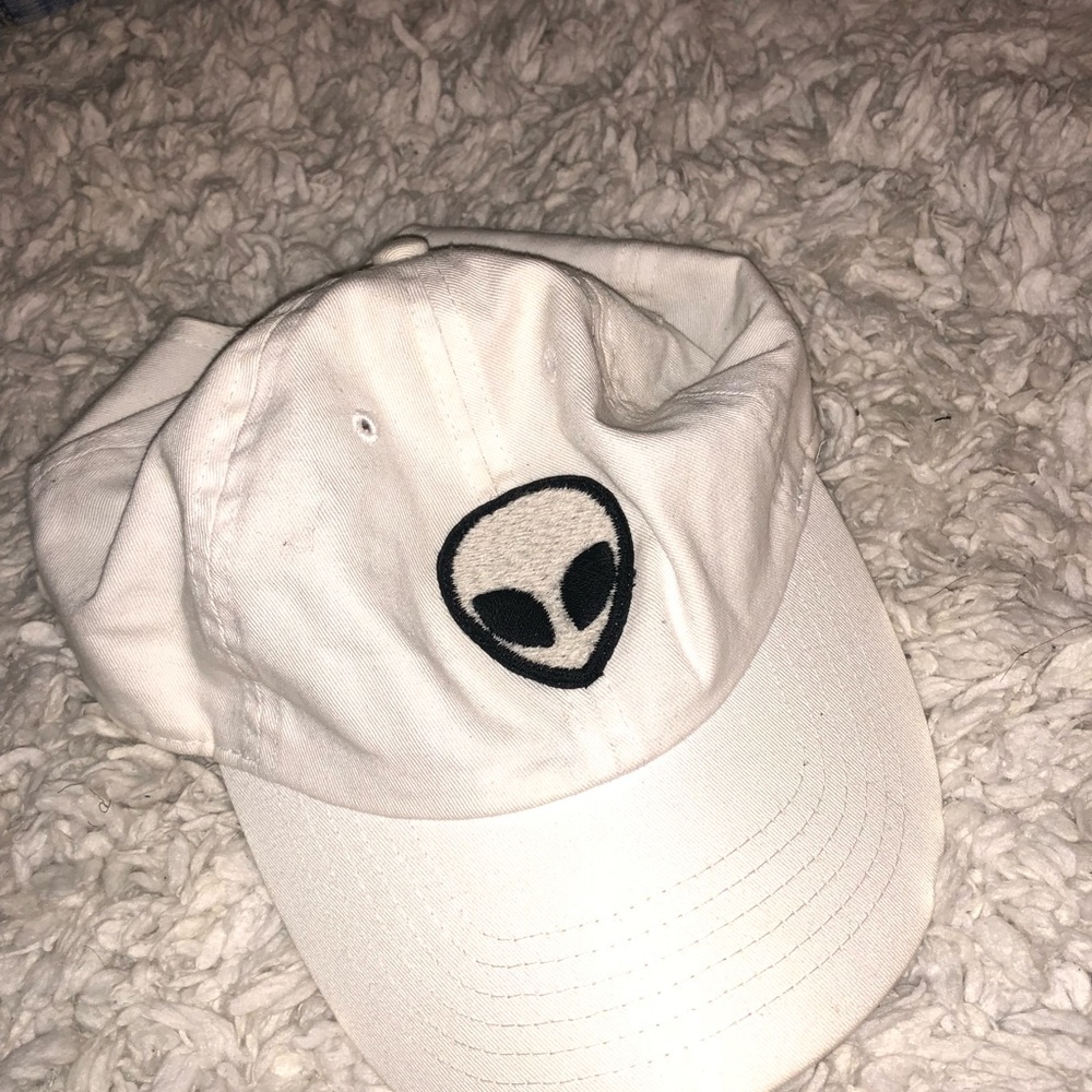 Brandy Melville alien hat